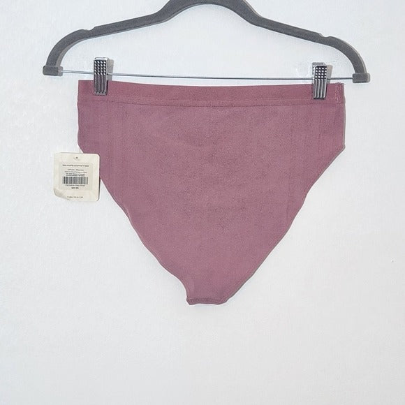 Fabletics Dusty pink High-Waisted Brief Size Medium, New