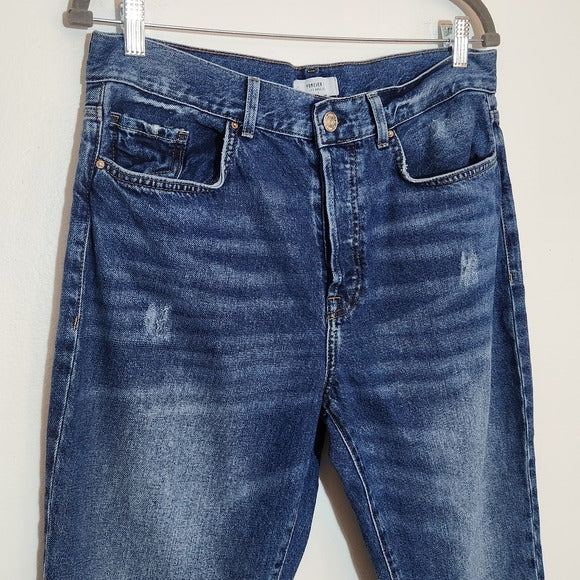 Forever 21 Medium Wash Distressed Tapered Leg Jeans 31 Button-fly