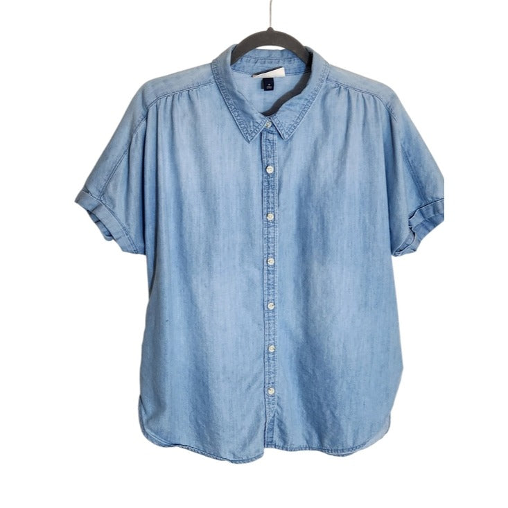 Universal Thread Light Wash Chambray Short Sleeve Button Up Blouse Size Medium
