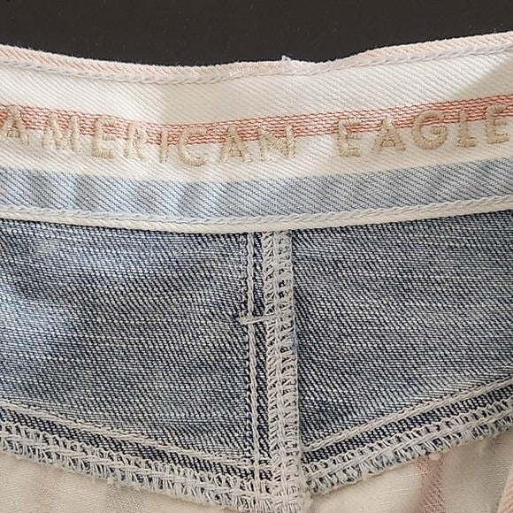 American Eagle Striped Denim Cut-Off Shorts Size 6 Striped AEO Mom Shorts