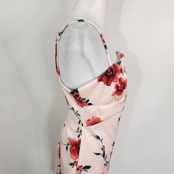 Sequin Hearts Pink Floral Dress NWT Size 11 Pink Cocktail Wedding Guest Dress