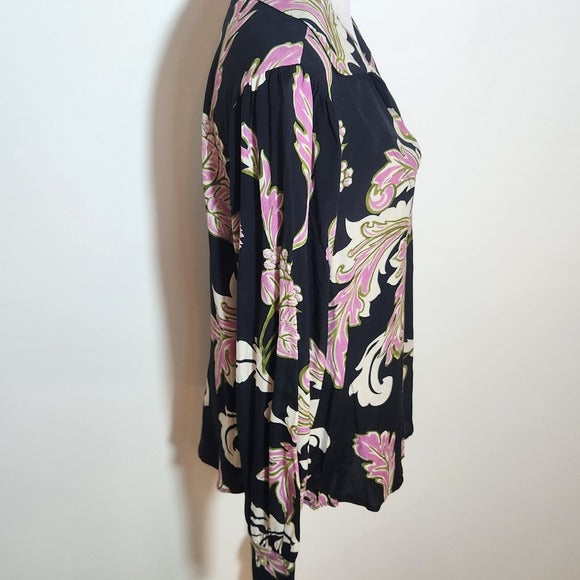 Karen Kane Black and Pink Floral Print Blouse Size Medium NWT