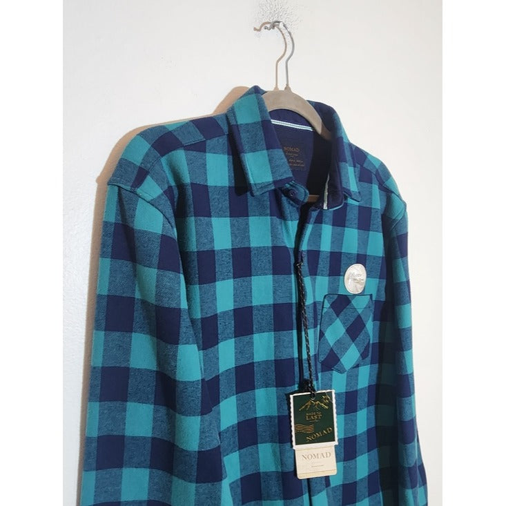 Nomad Navy Blue Plaid Thermal Lined Flannel Button Down Shirt Size Medium NWT