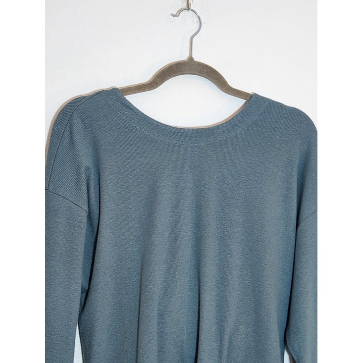 Athleta Green Cropped Pullover with Twist Back Size Medium