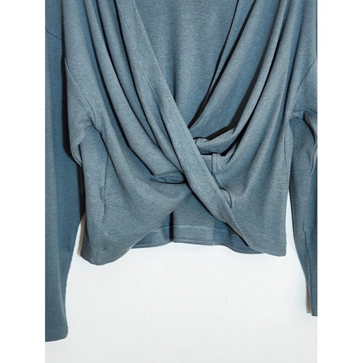 Athleta Green Cropped Pullover with Twist Back Size Medium