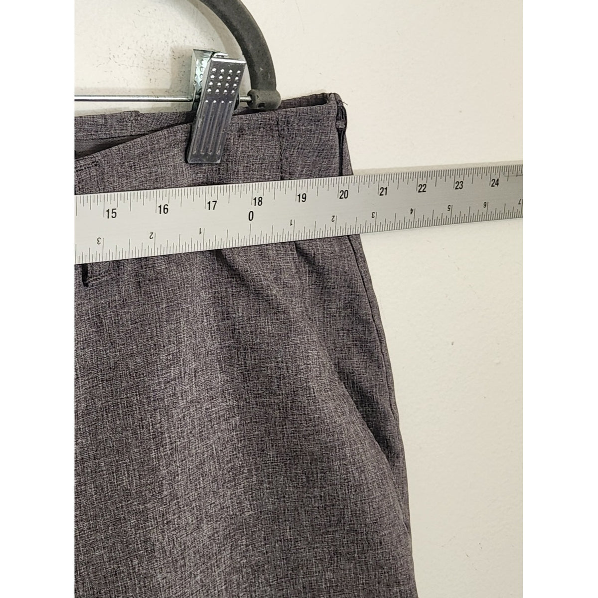 Ben Hogan Gray Performance Golf Shorts Size 40