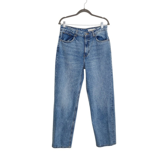 Zara Light Wash High Waist Relaxed Fit Jeans Size 10