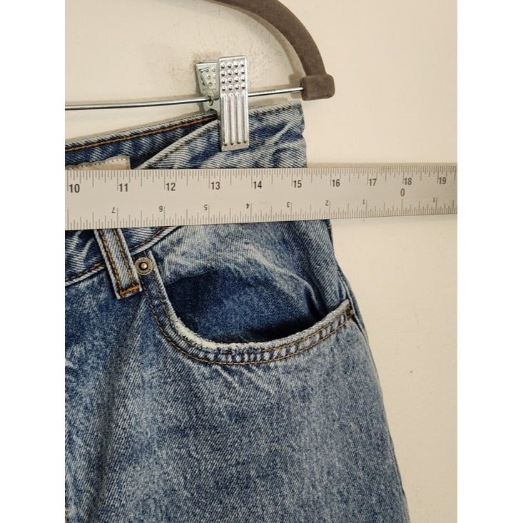 Zara Light Wash High Waist Relaxed Fit Jeans Size 10
