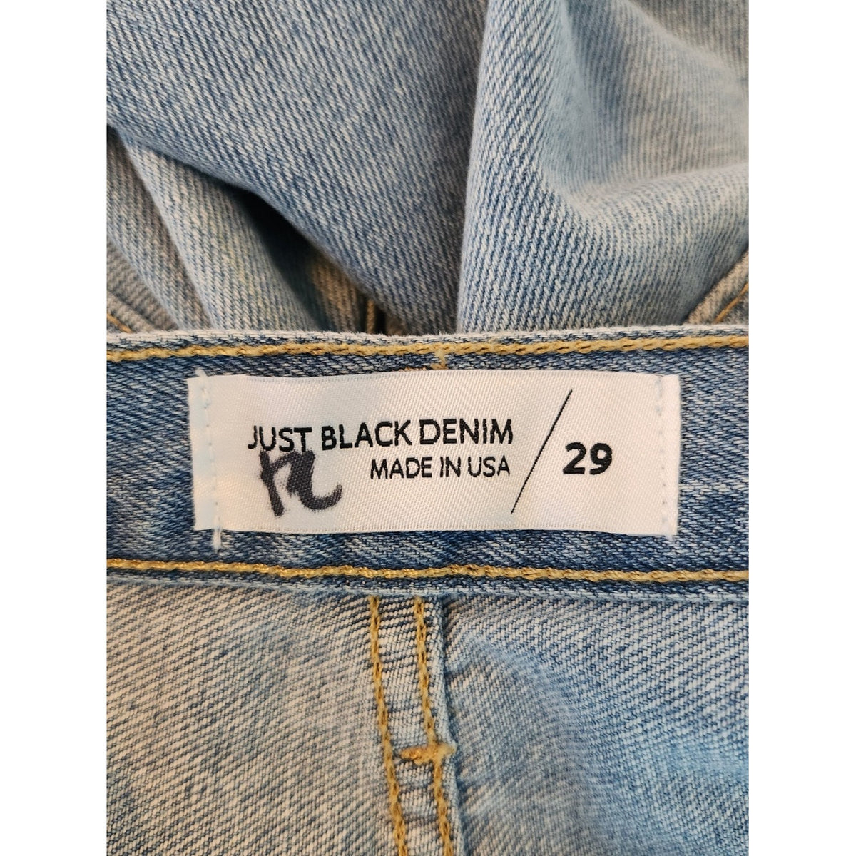Just Black Denim Light Wash Distressed Straight Ankle Jeans NWT Size 29