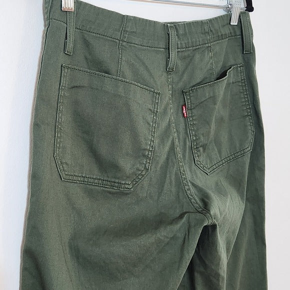 Levi's Women's Army Green Cropped Pants Size 29" Green Full Leg Pants