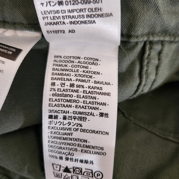 Levi's Women's Army Green Cropped Pants Size 29" Green Full Leg Pants