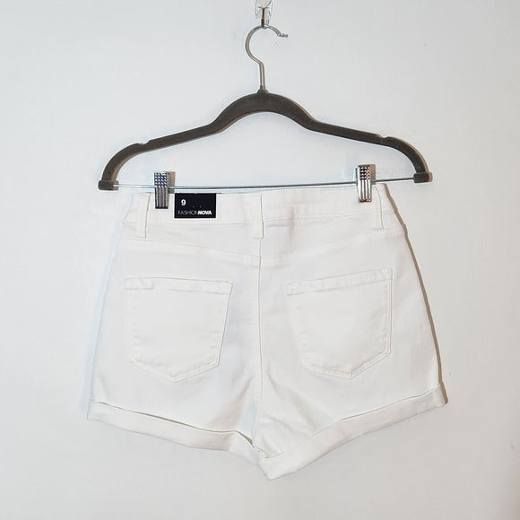 Fashion Nova Women's White Jean Shorts Size 9, New