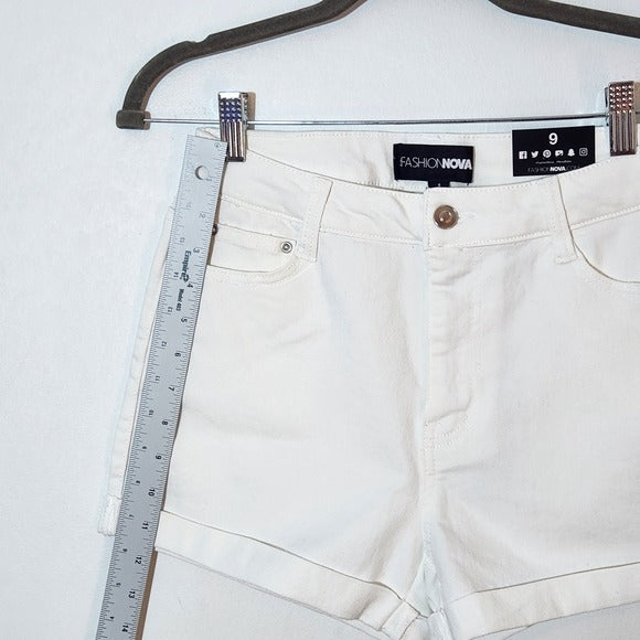 Fashion Nova Women's White Jean Shorts Size 9, New