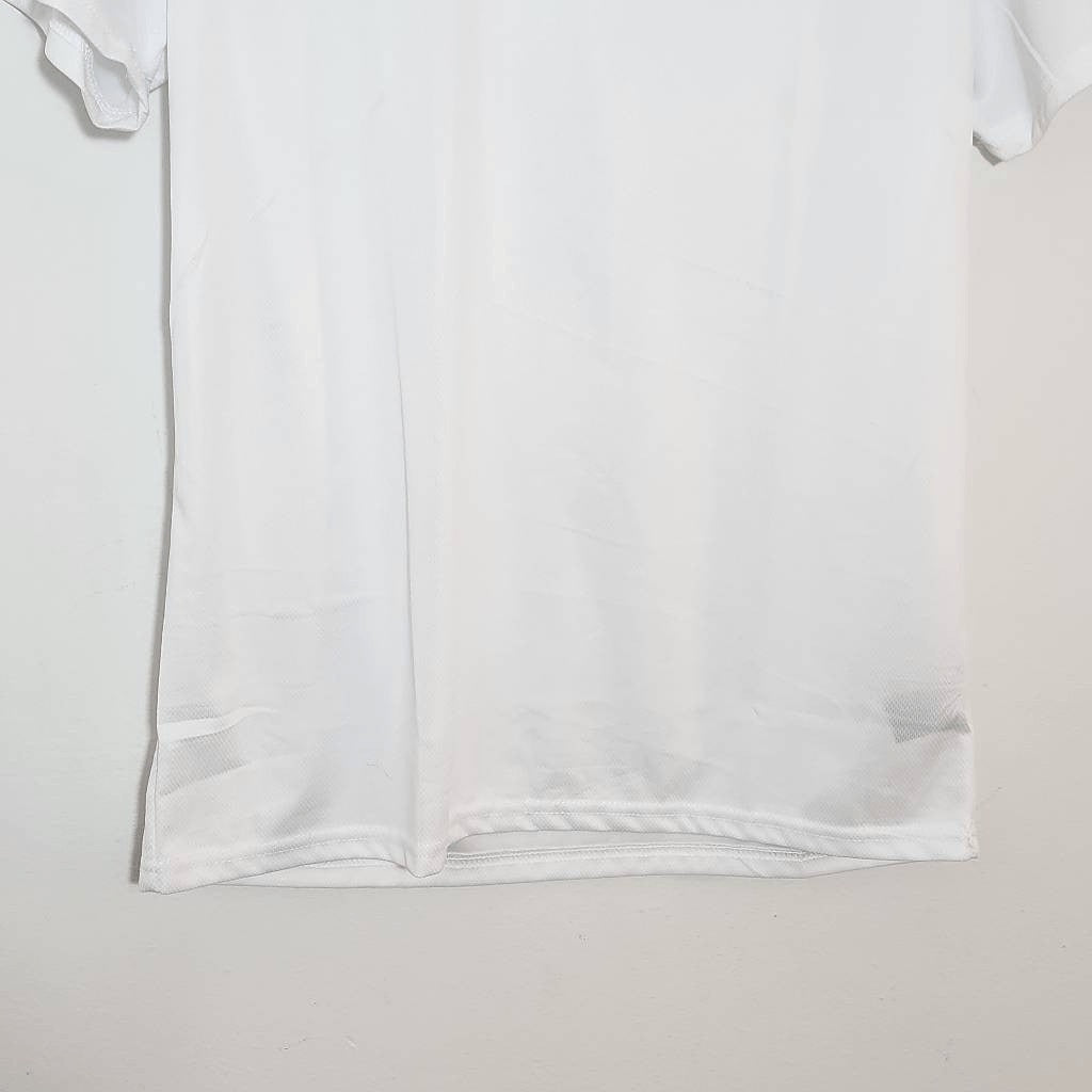 Jackson Hole White Lightweight Base Layer Tee Size Medium NWOT Performance Tee