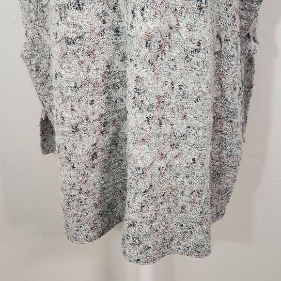 Cupio Gray Chunky Knit Poncho Sweater Size Small/Medium Gray Hoodie Sweater New