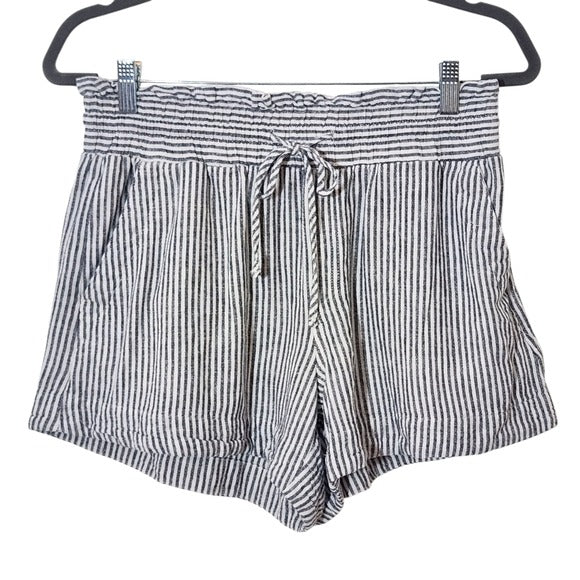 a new day Striped Navy and White Linen Shorts Size Medium Linen Blend Shorts