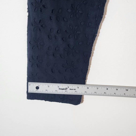 Old Navy Diva Skinny Ankle Navy Eyelet Pants Size 6, New