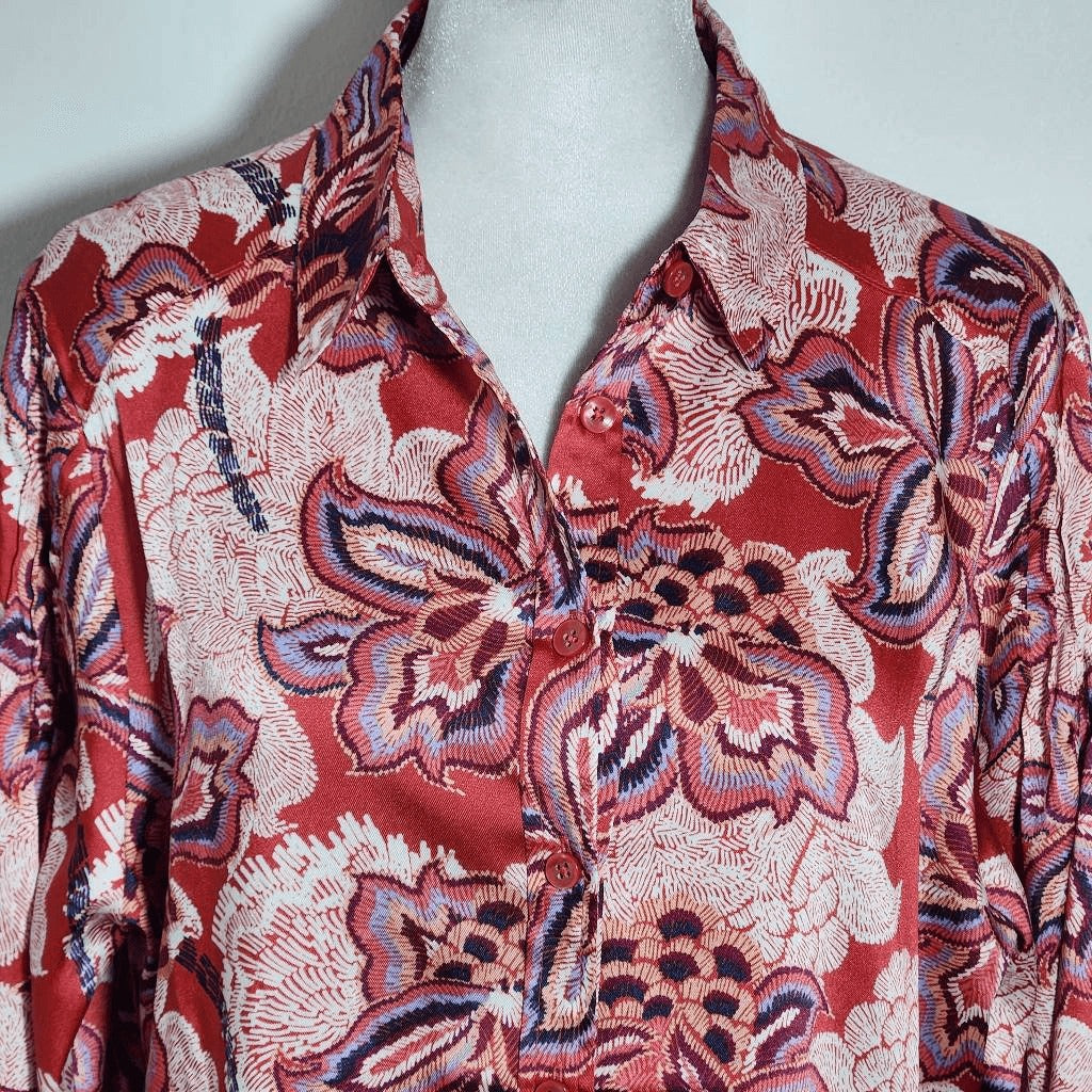 Chico's Red Satin Paisley Blouse with Ruffled Cuffs Size Medium Colorful Blouse
