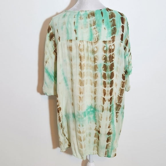 Chic Soul Green and Brown Tie-Dye Boho Blouse Size 2XL Green Tie-Dye Blouse