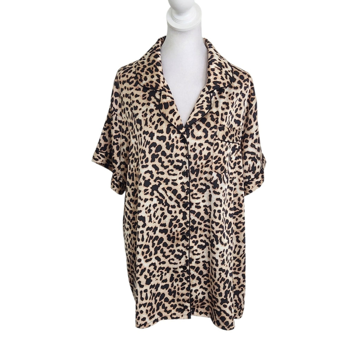 Ekouaer Leopard Print Button Down Pajama Shorts Set Size XXL