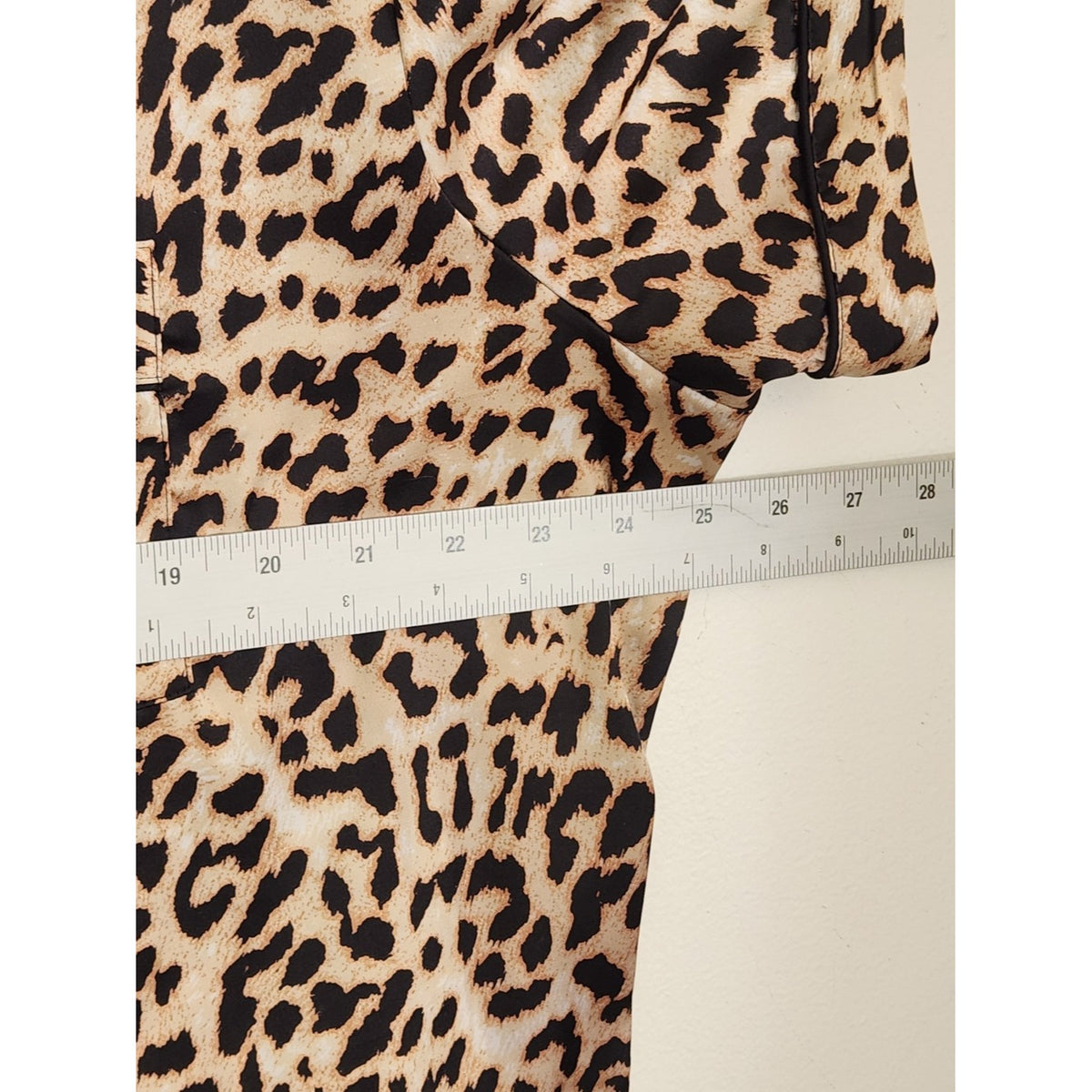 Ekouaer Leopard Print Button Down Pajama Shorts Set Size XXL