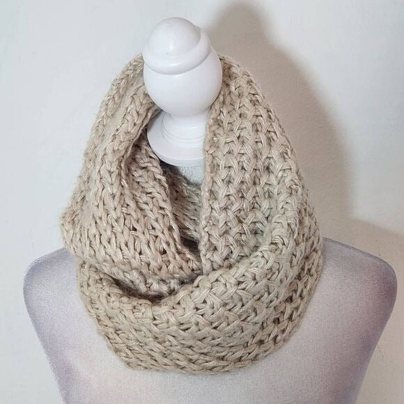 Aeropostale Tan Chunky Knit Scarf One Size Khaki Knit Infinity Scarf