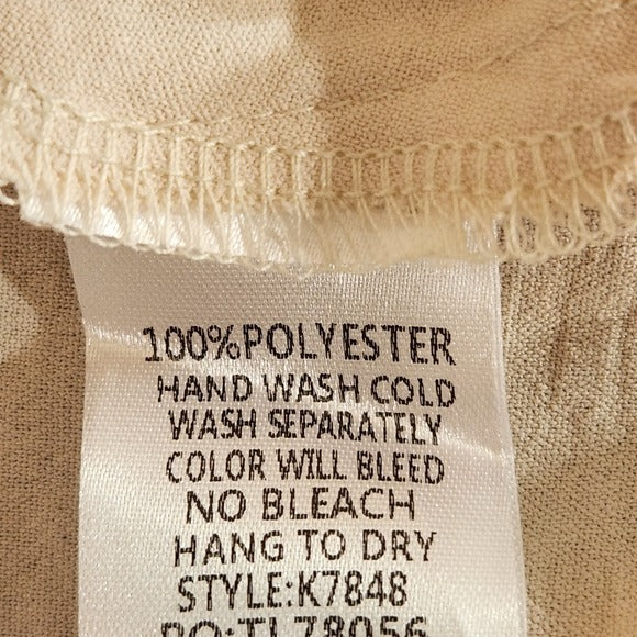 Umgee Cream Oversized V-Neck Blouse Size Medium NWT