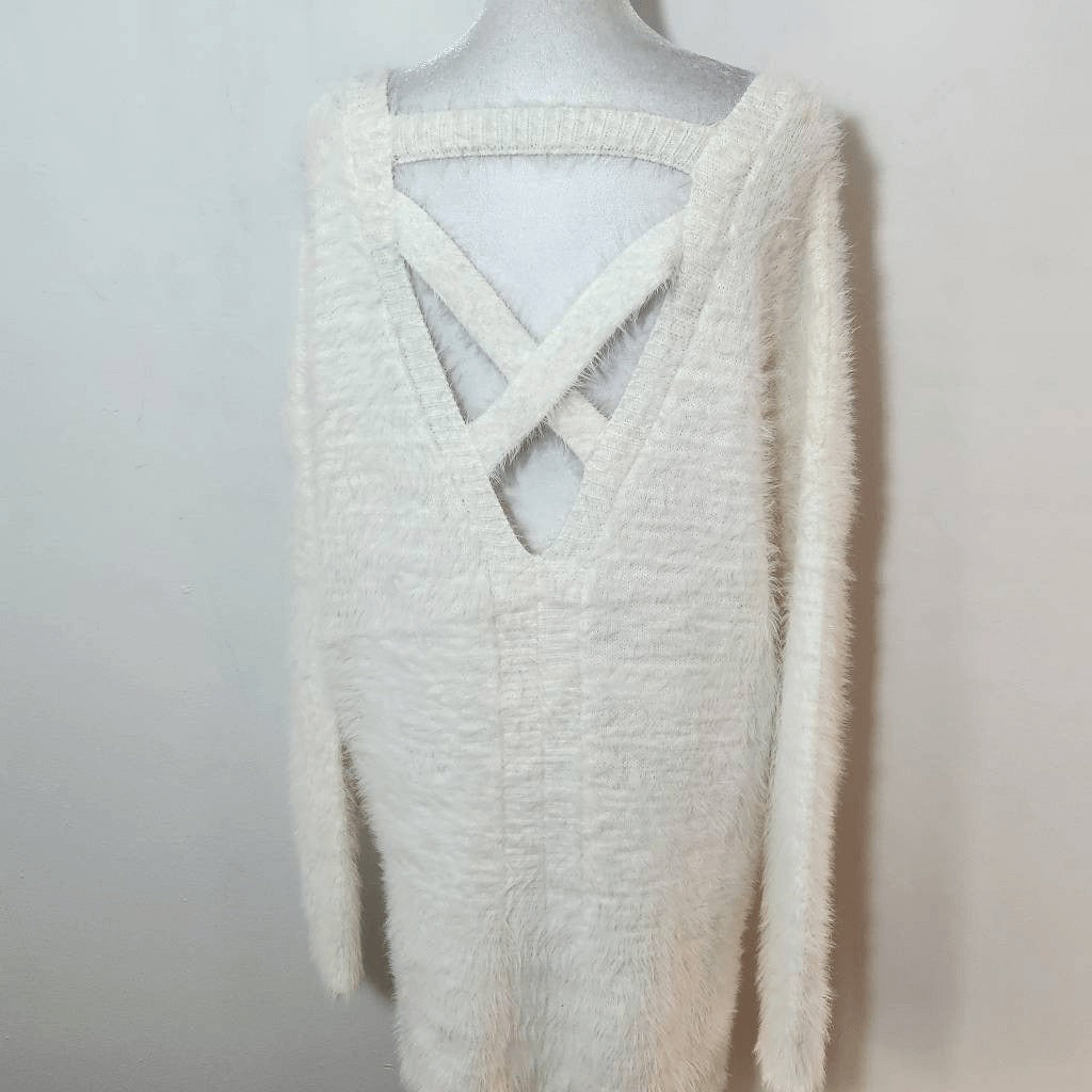 Jessica Simpson Cream Oversized Sweater with Open Back Size Large