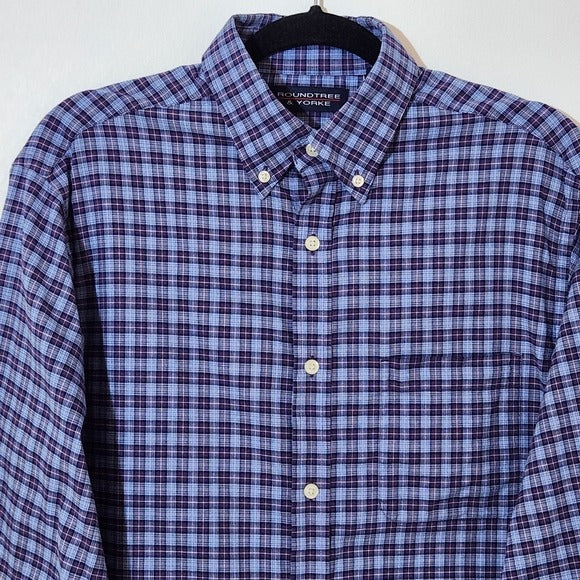 Roundtree & Yorke Men's Blue Plaid Shirt Size Medium Blue and Purple Men's Shirt