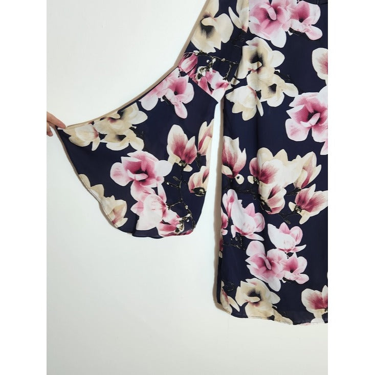 Nicole Miller Navy Floral Bell Sleeve Shift Dress Size 8 Wedding Guest Dress