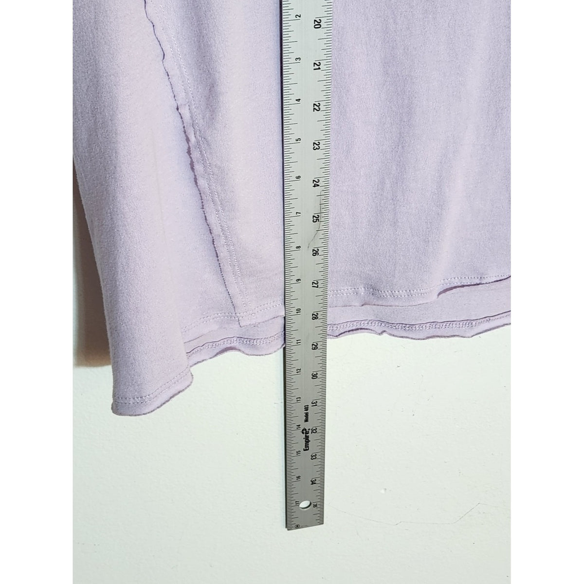 Z by Zella Light Purple Oversized V-Neck Athleisure Tee Size Medium