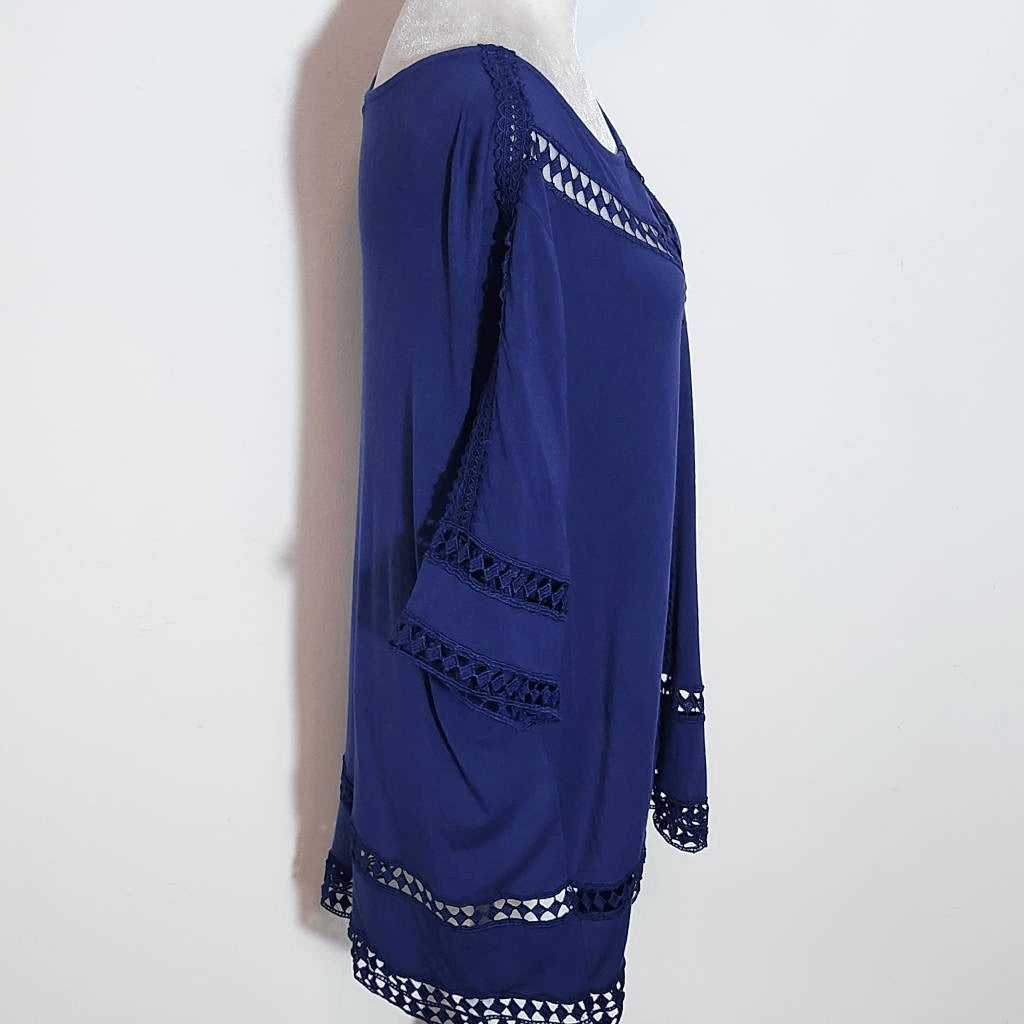 Valerie Stevens Navy Top with Crochet Lace Accents Size XL Navy Blouse
