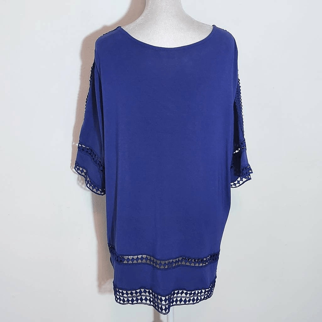 Valerie Stevens Navy Top with Crochet Lace Accents Size XL Navy Blouse