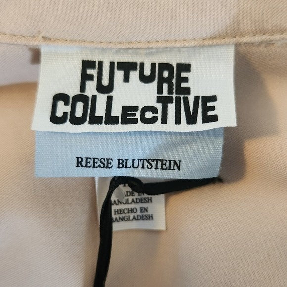 Future Collective Tan Button-Up Shirt NWT Size 1X Light Khaki Button-Up Top