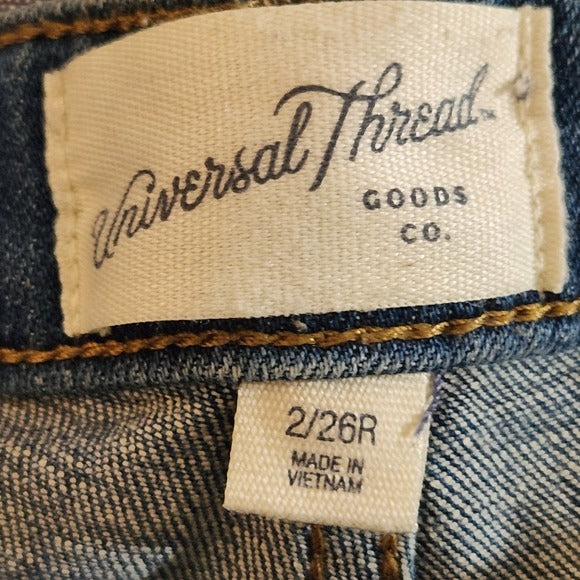 Universal Thread High-Rise Slim Fit Jeans Size 2 Slim Straight Leg Denim