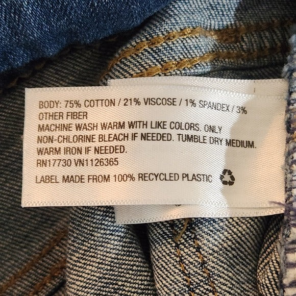 Universal Thread High-Rise Slim Fit Jeans Size 2 Slim Straight Leg Denim