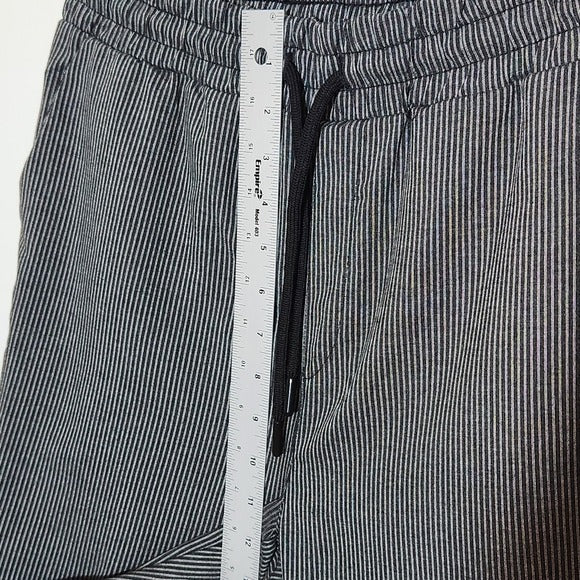 BoohooMAN Black Pinstripe Pull-On Pants Size Medium NWT