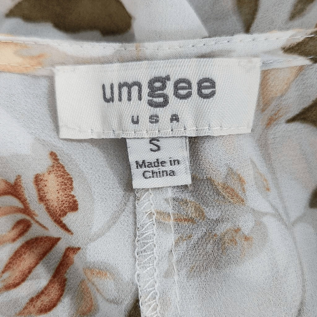 Umgee Sheer Floral Print Blouse Size Small Oversized Floral Top with Cap Sleeves
