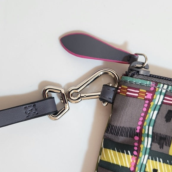 Vera Bradley Gray Multicolor City Plaid Wristlet Zip-Up 6 x 9