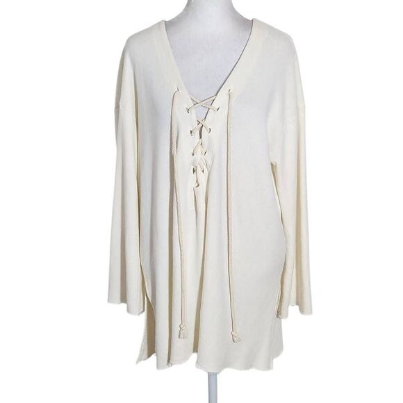 Truly Madly Deeply Distressed Cream Lace-Up Knit Top Size Large