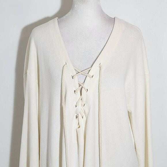 Truly Madly Deeply Distressed Cream Lace-Up Knit Top Size Large