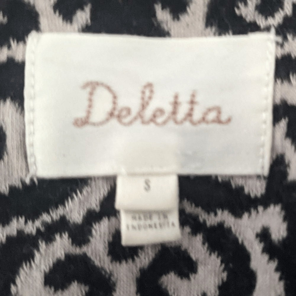 Deletta Black and Cream Mini Dress with Back Cutout Size Small Wedding Guest Dre