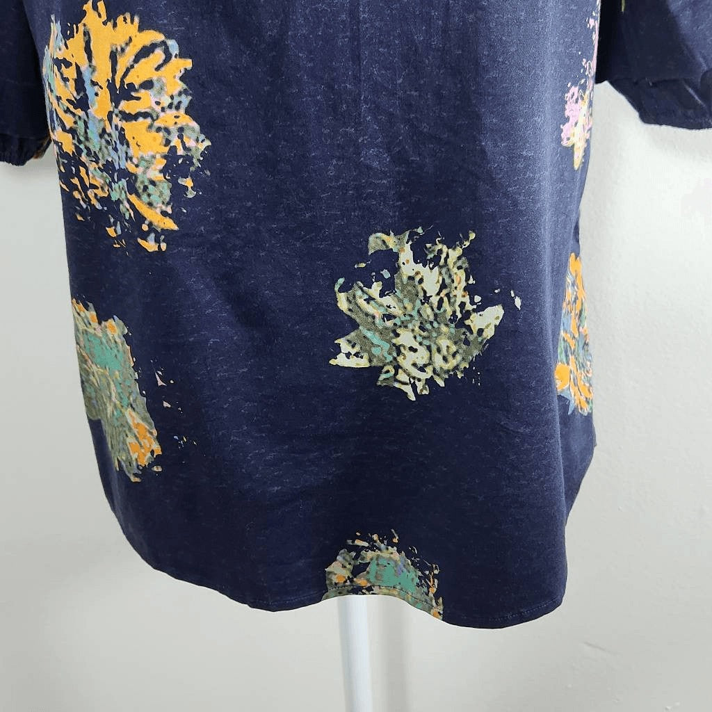 Nic & Zoe Navy Floral Blouse NWT Size PP Dark Blue Floral Top Navy and Pink Top