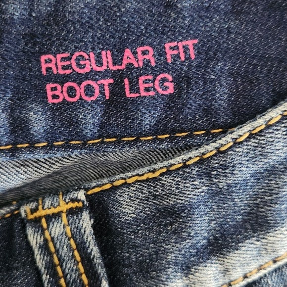 INC International Concepts Distressed Bootcut Jeans Size 8