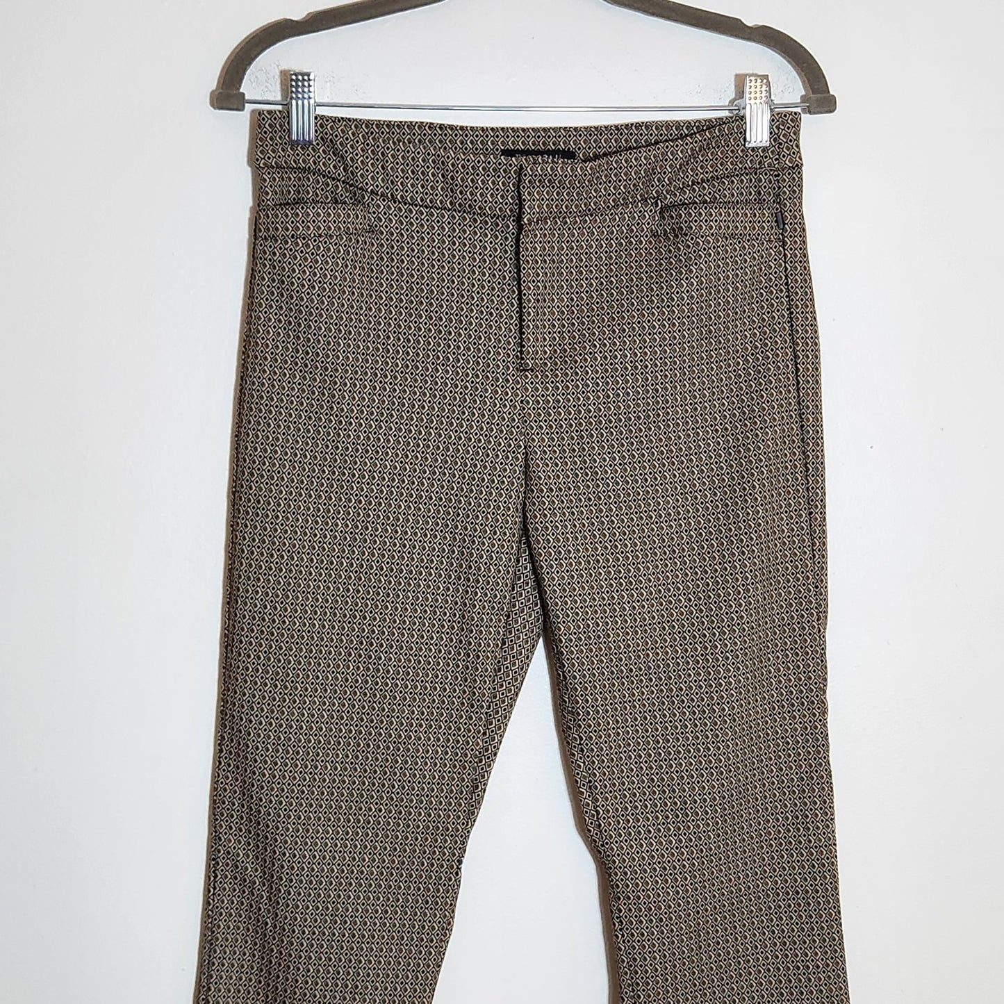 Roz & Ali Black and Tan Diamond Print Slim Fit Pants Size 6