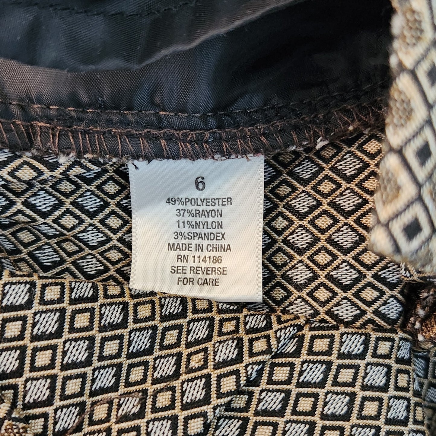 Roz & Ali Black and Tan Diamond Print Slim Fit Pants Size 6