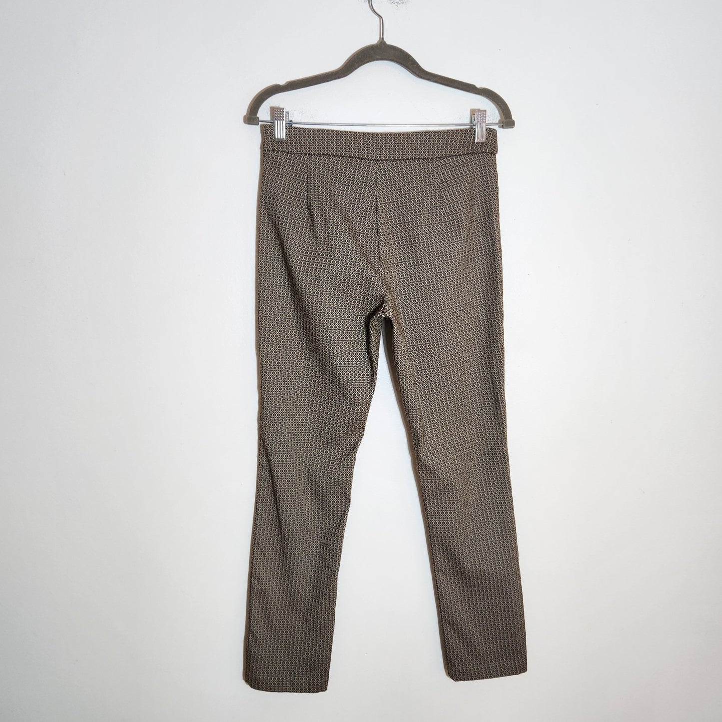 Roz & Ali Black and Tan Diamond Print Slim Fit Pants Size 6