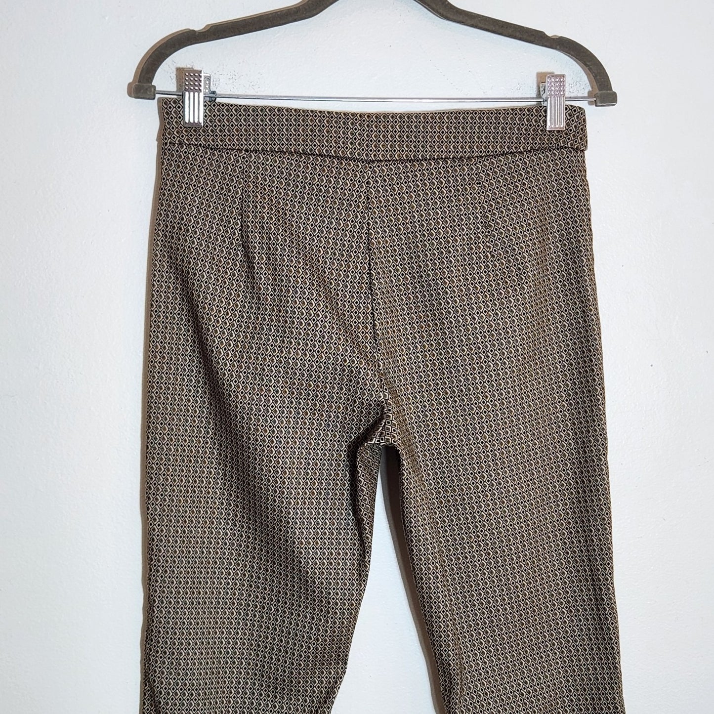 Roz & Ali Black and Tan Diamond Print Slim Fit Pants Size 6